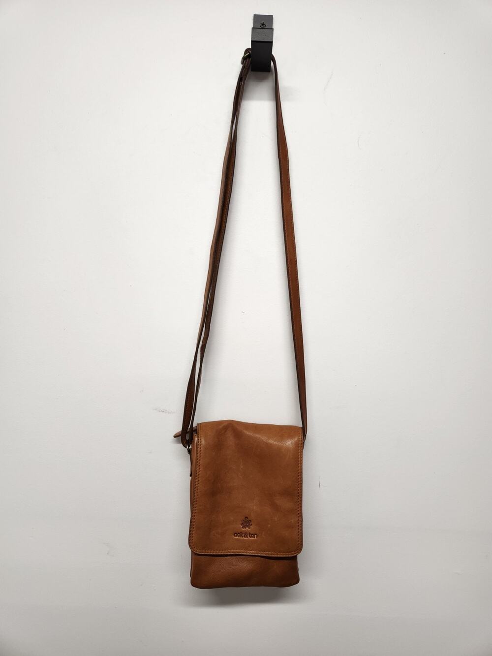 Oak & Tan Small Soft Genuine Leather Tan Crossbody Shoulder Bag. Minimalist